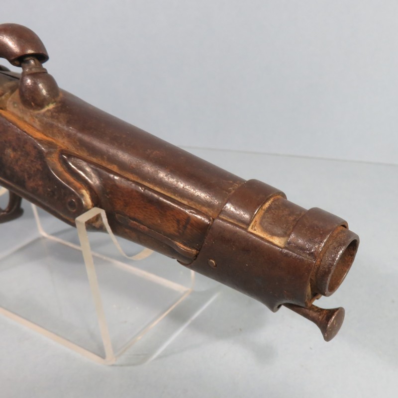 PISTOLET DE GENDARMERIE MODELE AN IX MODIFIE A PERCUSSION A PARTIR DE 1841 DANS SON JUS A RESTAURER