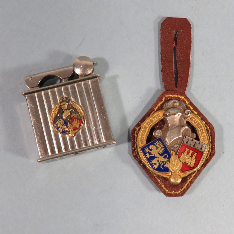 INSIGNE ET BRIQUET SOUVENIR DU 71 ème RI REGIEMENT D'INFANTERIE DU GUESCLIN FABRICATION DRAGO BERANGER ET DRAGO PARIS NICE