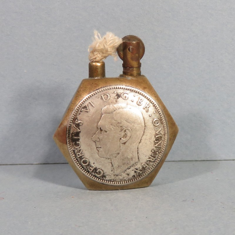 BRIQUET ARTISANAL ANGLAIS AVEC PIECES DE MONNAIES EN ARGENT DEUX SHILLING GEORGES VI SOUVENIR DE LA GUERRE 1939 1945