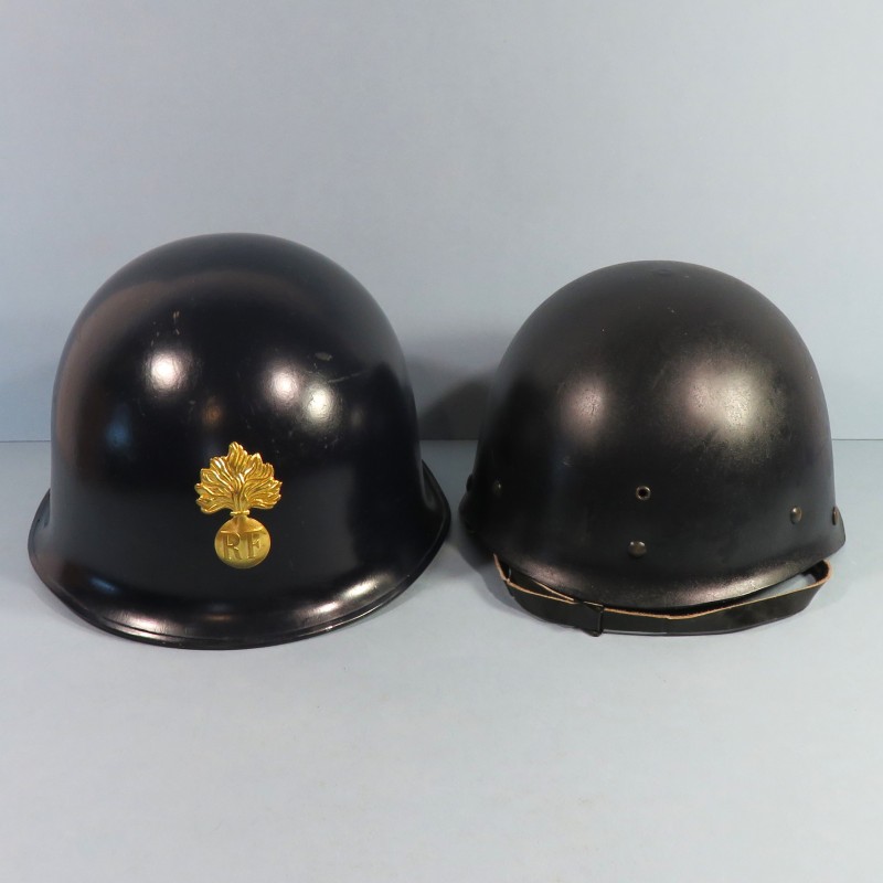 CASQUE DE GENDARMERIE MOBILE MODELE 1951/60 GENDARME LINER DATE 1955 COMPLET FRENCH GUARD HELMET