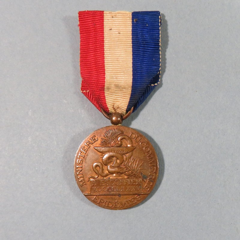 FRANCE MEDAILLE DES EPIDEMIES CLASSE BRONZE ATTRIBUEE ET DATEE F. ESCOFIER 1885 MINISTERE DU COMMERCE