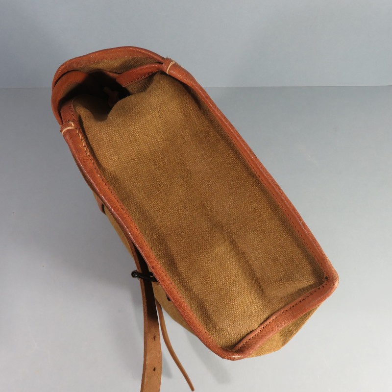 SAC INFERIEUR OU SAC ALLEGE DE SAC A DOS MODELE 1935 ETAT NEUF DE STOCK EQUIPEMENT FANTASSIN CAMPAGNE 1939 1940