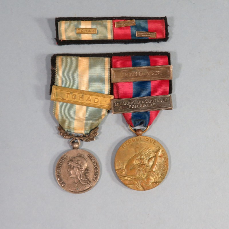 BARRETTE ET RAPPEL DE 2 MEDAILLES D'UN LEGIONNAIRE OUTRE MER BARRETTE TCHAD ET DEFENSE NATIONALE BARETTES LEGION ET OPEX