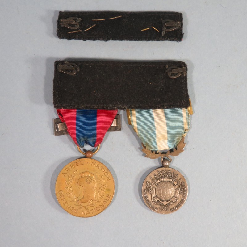 BARRETTE ET RAPPEL DE 2 MEDAILLES D'UN LEGIONNAIRE OUTRE MER BARRETTE TCHAD ET DEFENSE NATIONALE BARETTES LEGION ET OPEX