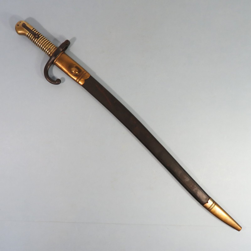 BELGIQUE BAIONNETTE OU SABRE-BAIONNETTE MODELE 1868 POUR LA GARDE CIVILE BELGE DATEE 1970