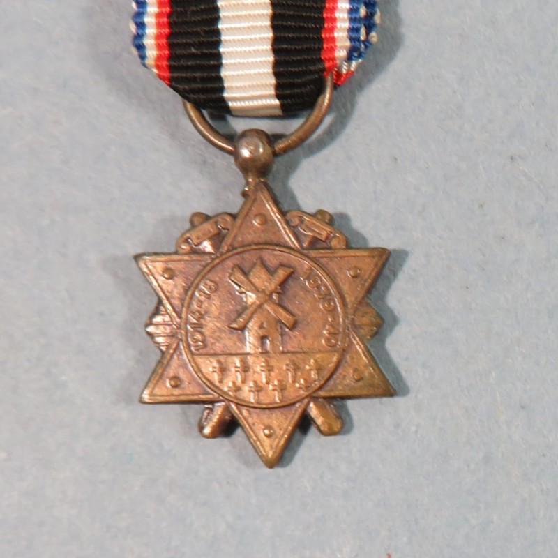 FRANCE REDUCTION DE LA MEDAILLE DE L'AISNE CHEMIN DES DAMES 1914-1918 ET 1939-1940 FRENCH BATTLE WW1 WW2 MEDAL