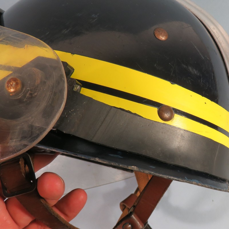 CASQUE FRANCAIS DE CRS POLICE NATIONAL MODELE 1954 UTILISE JUSQUE DANS LES ANNEES 1990 AVEC SA VISIERE