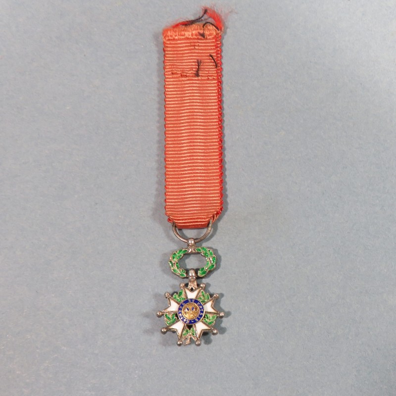 FRANCE MEDAILLE D'OFFICIER DE L'ORDRE DE LA LEGION D'HONNEUR 4 ème REPUBLIQUE MINIATURE EN ARGENT