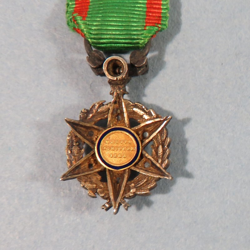 FRANCE REDUCTION DE LA MEDAILLE DE CHEVALIER DE L'ORDRE DU MERITE AGRICOLE FRANCAIS 1883 MINIATURE AVEC BRILLANTS