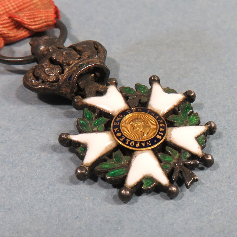 REDUCTION DE LA MEDAILLE DE CHEVALIER DE L'ORDRE DE LA LEGION D'HONNEUR NAPOLEON III PRESIDENCE 1851 1852