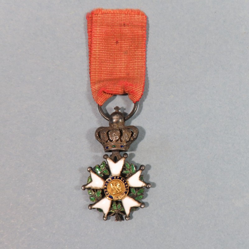 REDUCTION DE LA MEDAILLE DE CHEVALIER DE L'ORDRE DE LA LEGION D'HONNEUR NAPOLEON III PRESIDENCE 1851 1852