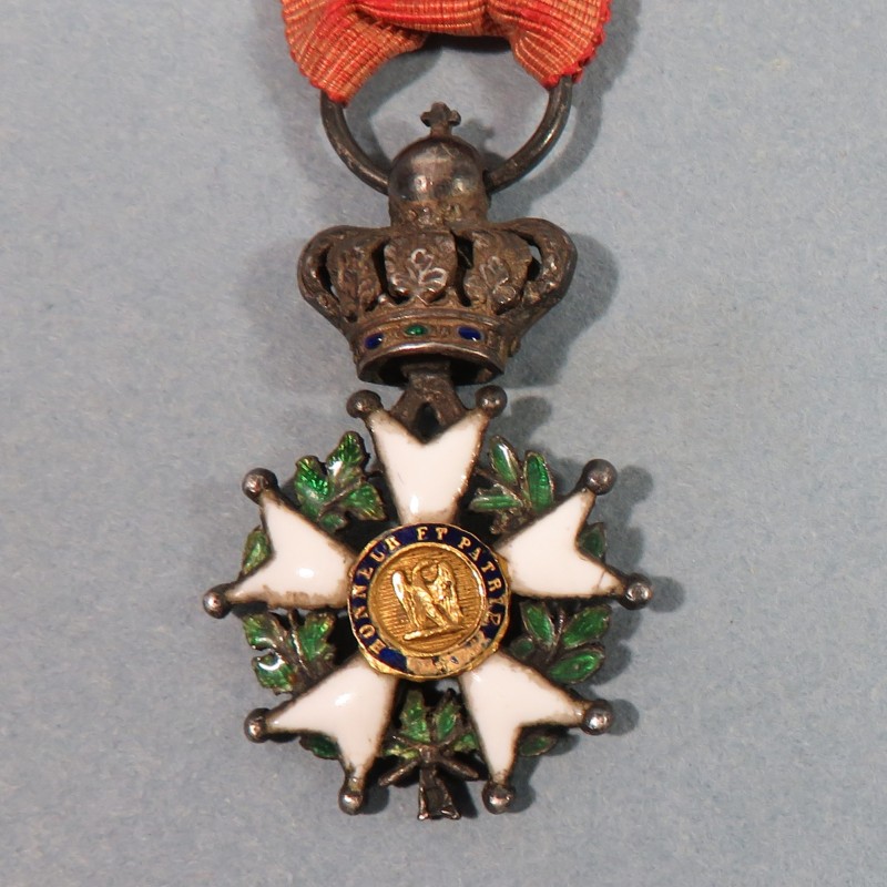 REDUCTION DE LA MEDAILLE DE CHEVALIER DE L'ORDRE DE LA LEGION D'HONNEUR NAPOLEON III PRESIDENCE 1851 1852