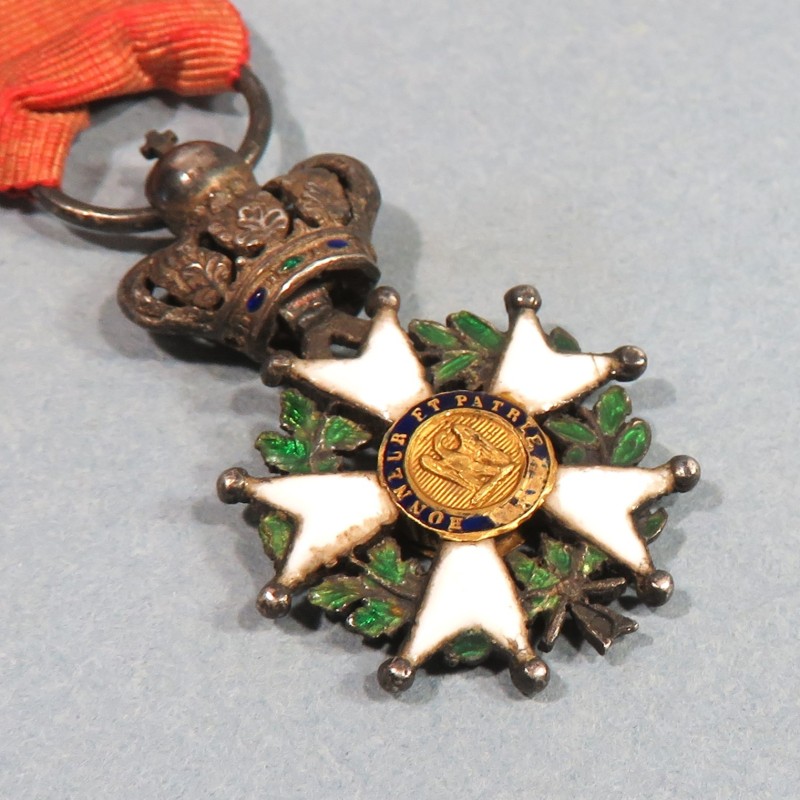 REDUCTION DE LA MEDAILLE DE CHEVALIER DE L'ORDRE DE LA LEGION D'HONNEUR NAPOLEON III PRESIDENCE 1851 1852