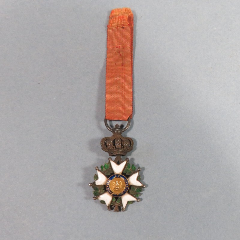 REDUCTION DE LA MEDAILLE DE CHEVALIER DE L'ORDRE DE LA LEGION D'HONNEUR NAPOLEON III SECOND EMPIRE 1852 1870