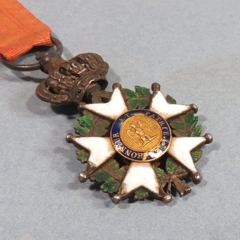 REDUCTION DE LA MEDAILLE DE CHEVALIER DE L'ORDRE DE LA LEGION D'HONNEUR NAPOLEON III SECOND EMPIRE 1852 1870