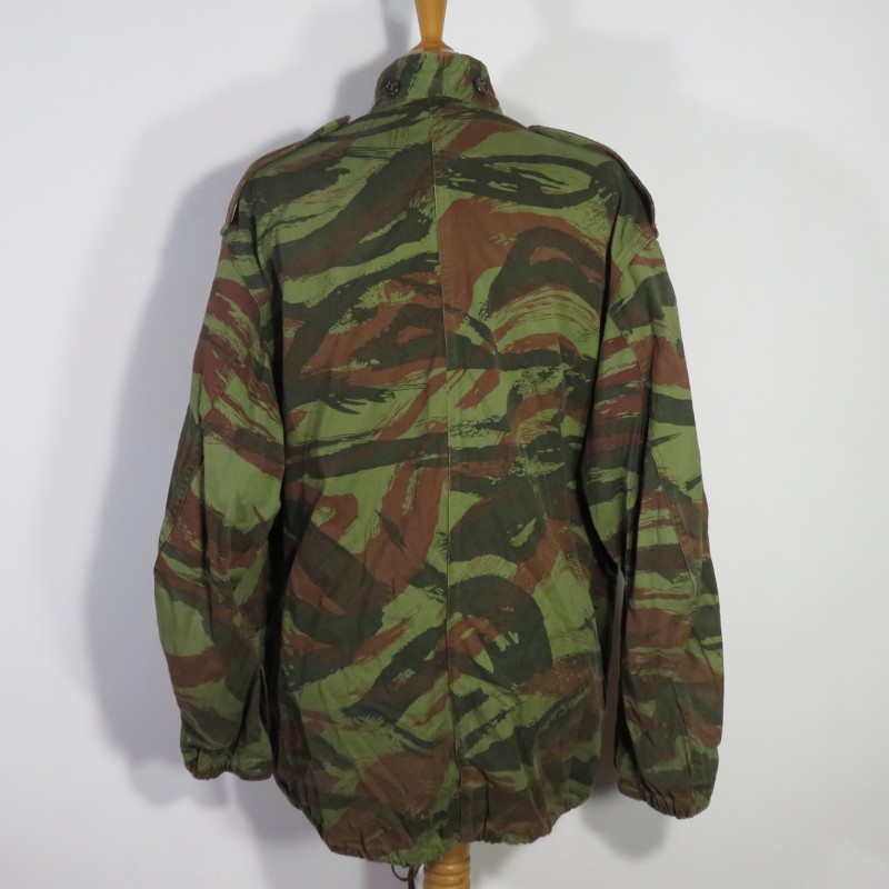 VESTE DE SAUT CAMOUFLEE DE PARACHUTISTE TAP MODELE 47-56 TROUPES AEROPORTEES LEGION ETRANGERE TAP