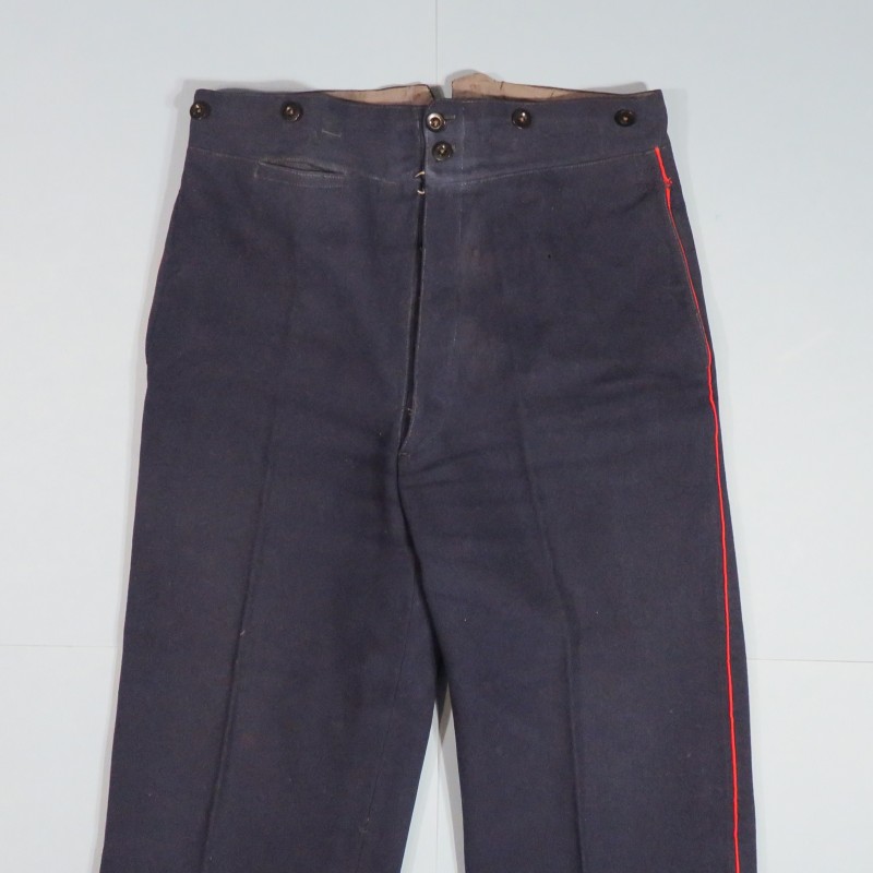 PANTALON TROUPE BLEU A SOUTACHES ROUGE POUR L'INFANTERIE COLONIALE 1900 OU 1931