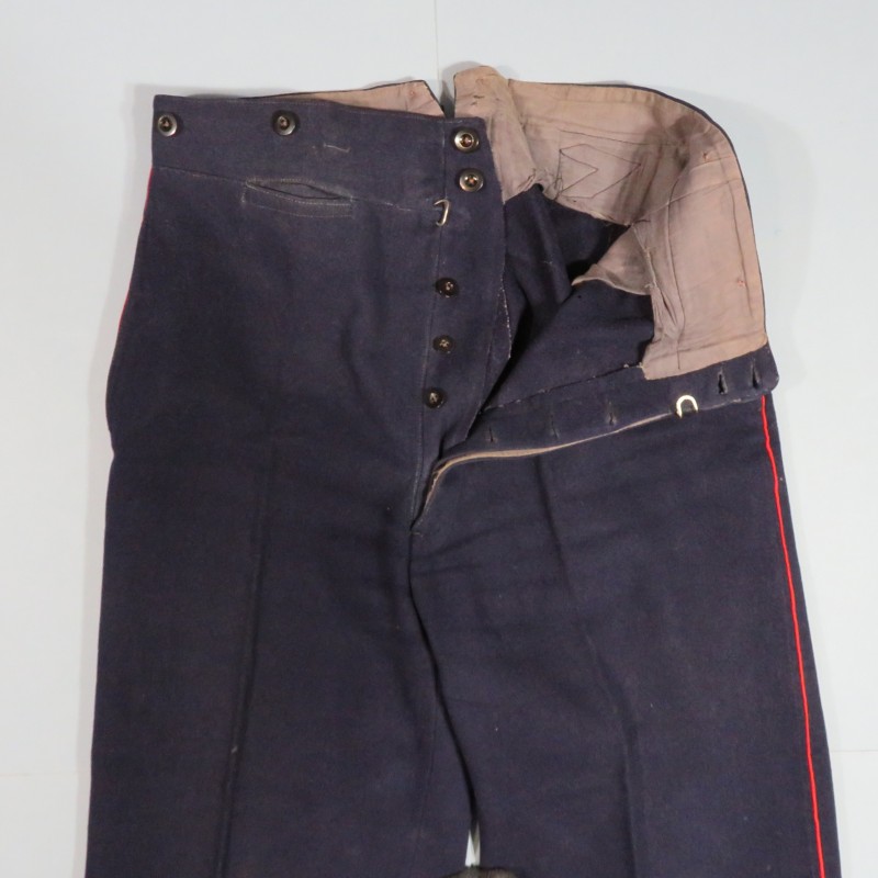 PANTALON TROUPE BLEU A SOUTACHES ROUGE POUR L'INFANTERIE COLONIALE 1900 OU 1931