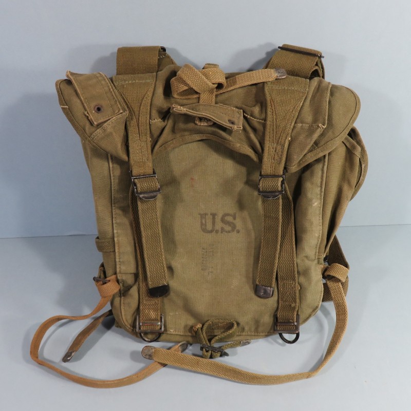 USA SAC A DOS HAVRESAC CARGO US MODELE 1944 PARTIE HAUTE AVEC BRELAGE MODELE 1944 SAC DATE 1945