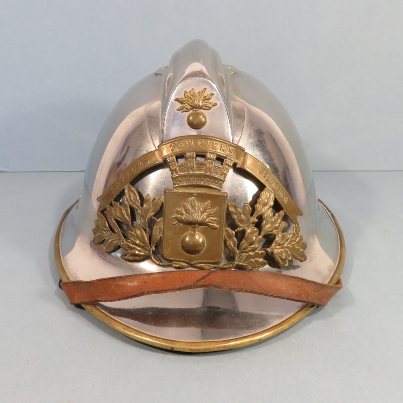 CASQUE DE SAPEUR POMPIER DE LA VILLE DE FELDKIRCH EN ALSACE SAPEURS-POMPIERS MODELE 1933