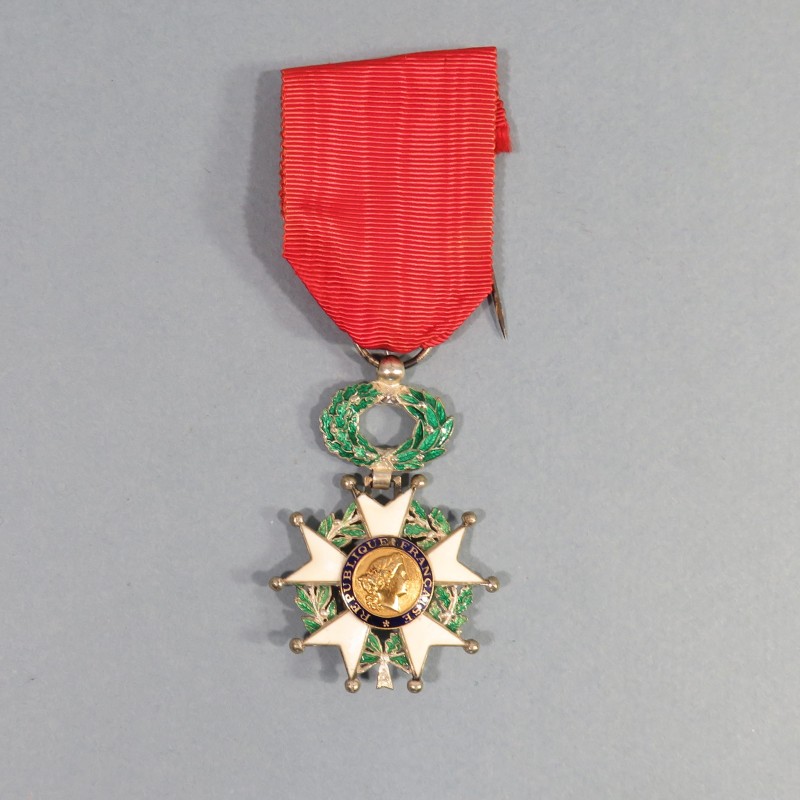 FRANCE MEDAILLE DE CHEVALIER DE L'ORDRE DE LA LEGION D'HONNEUR 4 ème REPUBLIQUE