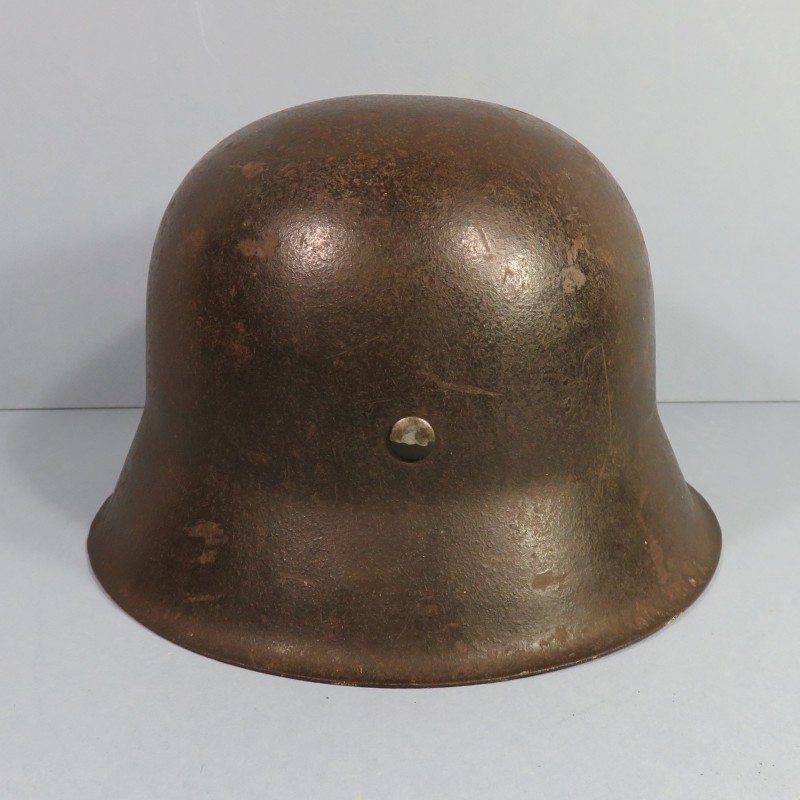 CASQUE ALLEMAND WEHRMACHT HEER MODELE 1942 UN INSIGNE PEINTURE FELDGRAU TAILLE 58 AVEC SON INTERIEUR