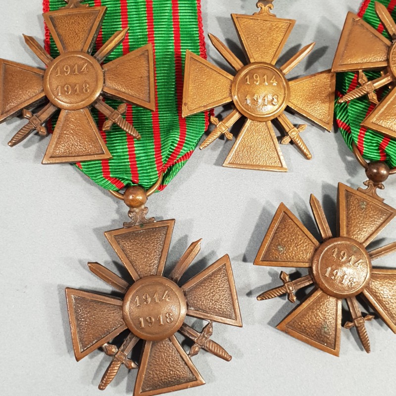 FRANCE MEDAILLE CROIX DE LA GRANDE GUERRE 1914-1918 CROIX DES POILUS COMBATTANTS DE LA PREMIERE GUERRE