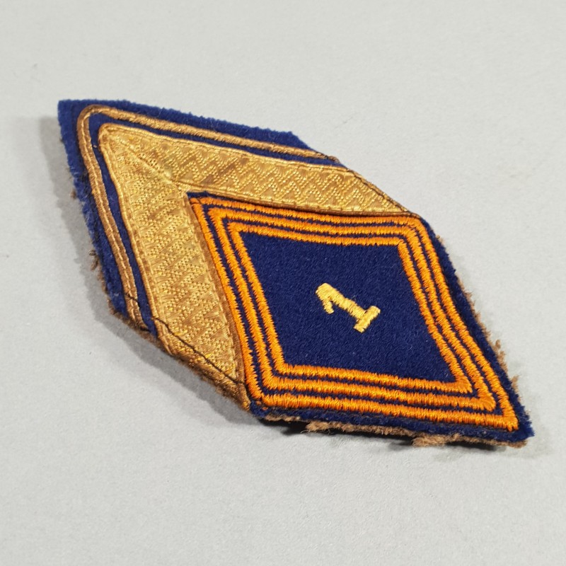 INSIGNE LOSANGE MODELE 1945 DU 1 er RCP REGIMENT DE CHASSEURS PARACHUTISTES 1950 1960 FOND BLEU ROI TAP