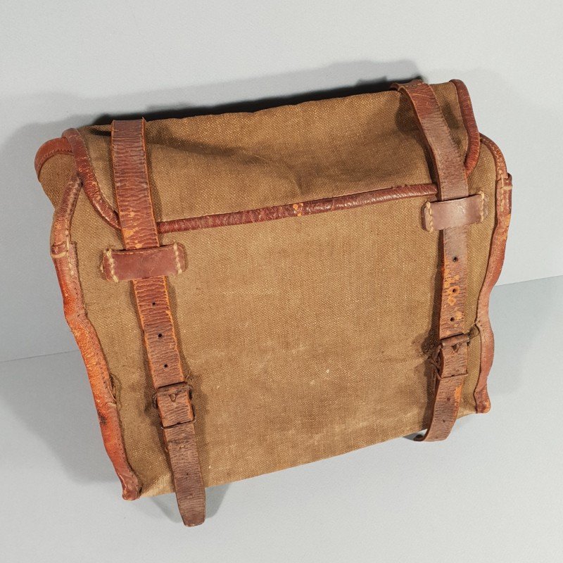 SAC INFERIEUR OU SAC ALLEGE MODELE 1935 JUS DE GRENIER EQUIPEMENT DU FANTASSIN CAMPAGNE 1939 1940