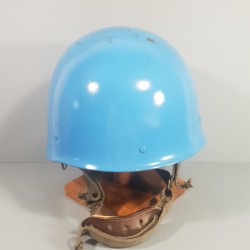 CASQUE F1 ARMEE FRANCAISE POUR MANDAT ONU UN PEINTURE BLEUE LEGION ETRANGERE ET TOUTES ARMES DATE 1987