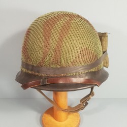 CASQUE FRANCAIS MODELE 1951 AVEC CAMOUFLAGE ET PANSEMENT ETAT NEUF DE STOCK LOURD M.MA.OU 1953 ET LINER MENESA 1953