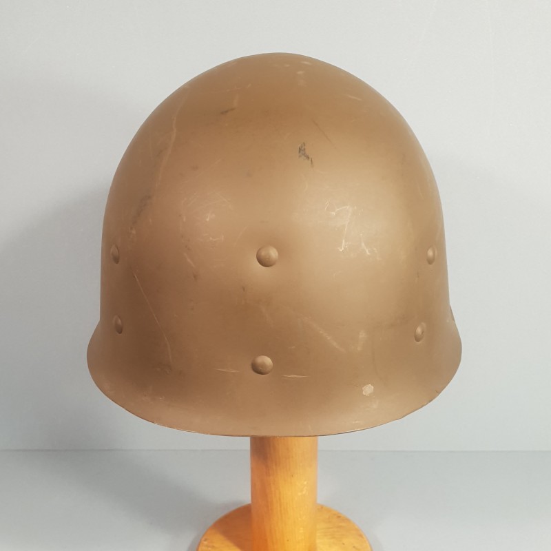 CASQUE FRANCAIS MODELE 1951 AVEC CAMOUFLAGE ET PANSEMENT ETAT NEUF DE STOCK LOURD M.MA.OU 1953 ET LINER MENESA 1953