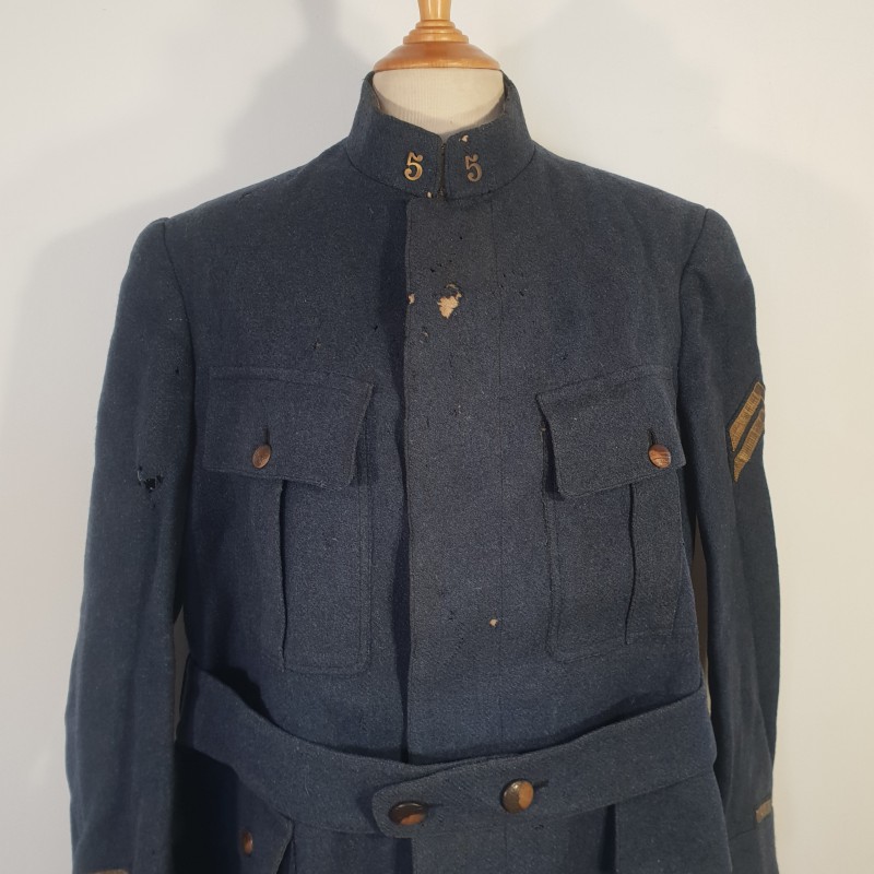 RARE !! VESTE D'UNIFORME D'ADJUDANT CHIFFRE 5 AU COL MODELE 1913 EN DRAP GRIS DE FER BLEUTE DEBUT DE LA GUERRE 1914 1918