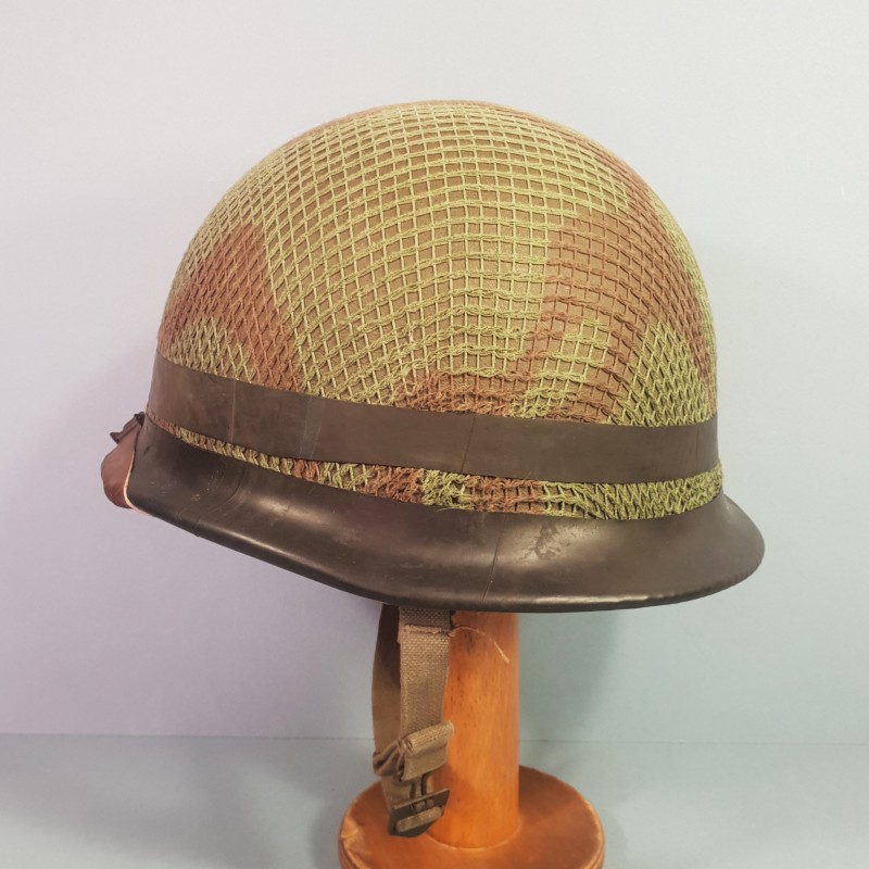 CASQUE FRANCAIS MODELE 1951 AVEC CAMOUFLAGE ET PANSEMENT ETAT NEUF DE STOCK LOURD M.MA.OU 1952 ET LINER FRANCK 1952