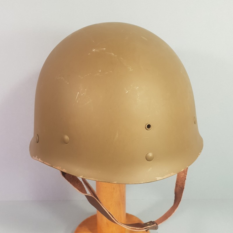 CASQUE FRANCAIS MODELE 1951 AVEC CAMOUFLAGE ET PANSEMENT ETAT NEUF DE STOCK LOURD M.MA.OU 1952 ET LINER FRANCK 1952