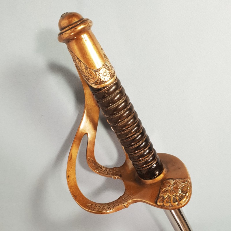 SABRE MODELE 1822 - 1899 POUR OFFICIERS D'ARTILLERIE MANUFACTURE NON MARQUEE AVEC SUSPENTE