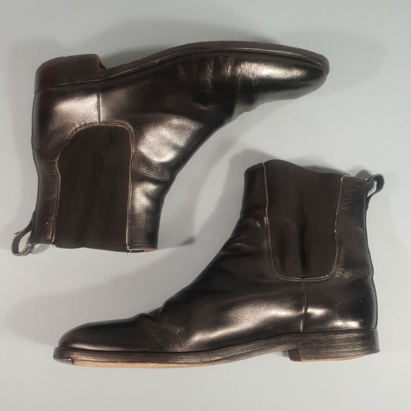 PAIRE DE CHAUSSURES OU BOTTINES REGLEMENTAIRE EN CUIR NOIR POUR OFFICIERS MODELE 1914 1931 TENUE 1931 FAB BERLUTI