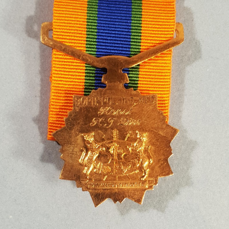 BOPHUTATSWANA AFRIQUE DU SUD MEDAILLE DE POLICE INDEPENDENCE SOUTH AFRICA MEDAL ATTRIBUEE °