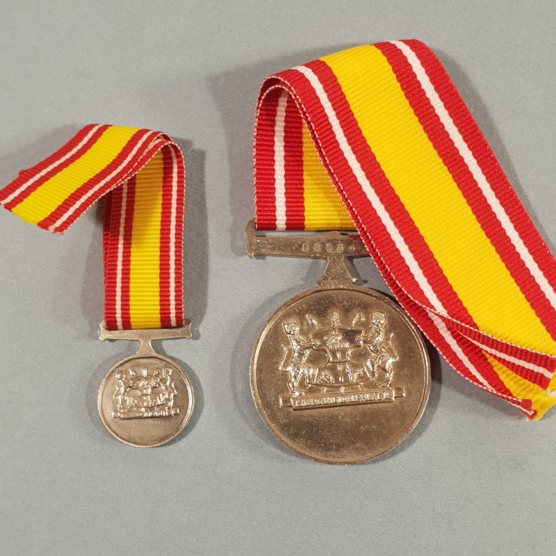 BOPHUTATSWANA AFRIQUE DU SUD MEDAILLE DEFENSE ANTITERRORISTE GENERAL SERVICE DEFENCE SOUTH AFRICA MEDAL °