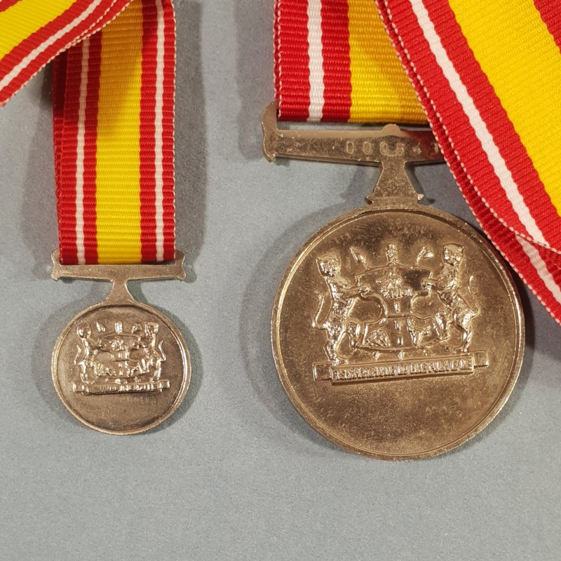 BOPHUTATSWANA AFRIQUE DU SUD MEDAILLE DEFENSE ANTITERRORISTE GENERAL SERVICE DEFENCE SOUTH AFRICA MEDAL °