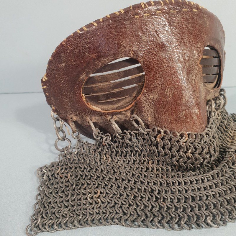 MASQUE DE PROTECTION FACIALE DE CONDUCTEUR DE CHAR MODELE 1918 FABRICATION ANGLAIS UTILSEE PAR LES FRANCAIS A PARTIR D'AOUT 1918