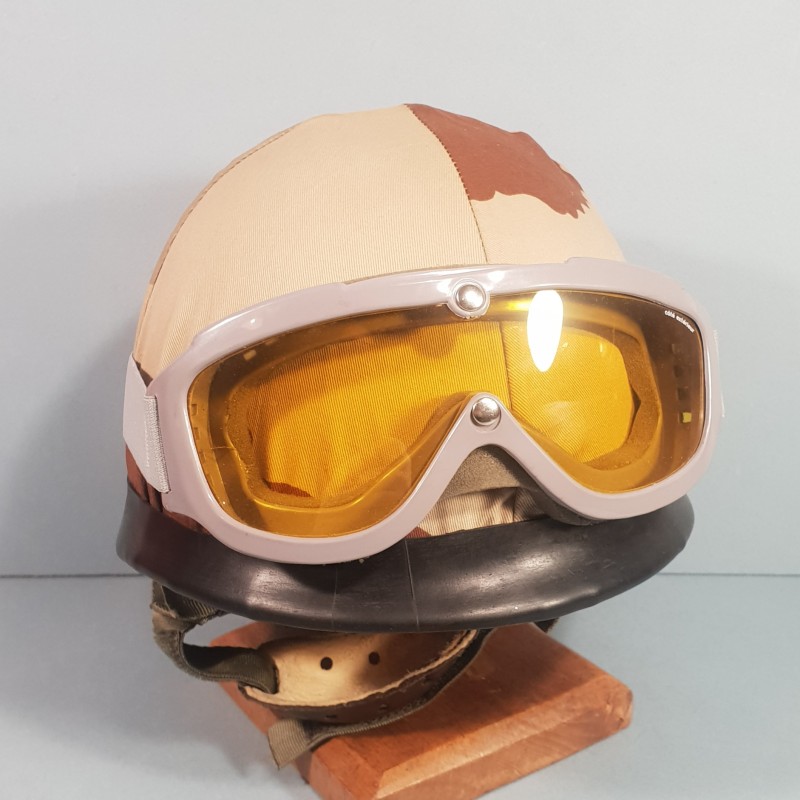 CASQUE F1 CAMOUFLE DAGUET GUERRE DU GOLF 1990 - 1991 COUVRE CASQUE ET LUNETTES BOLLE LEGION ETRANGERE DESERT STROM