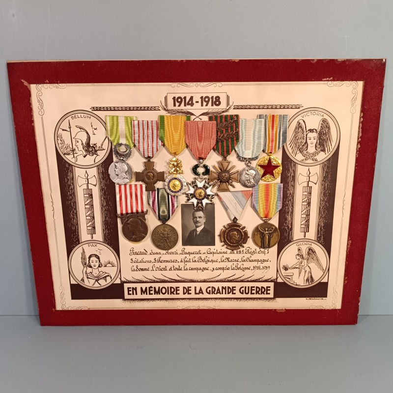 TABLEAU OU CADRES DE 11 MEDAILLES SOUVENIR DU CAPITAINE PINEAUD AU 48 ème D'INFANTERIE GUERRE 1914 1918