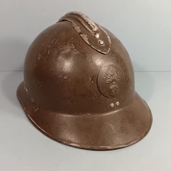 CASQUE TROUPE MODELE 1926 AVEC INSIGNE INFANTERIE MODELE 1937 POUR L'INFANTERIE AVEC NOM CLASSE 1928 ET MATRICULE A CHAMBERY