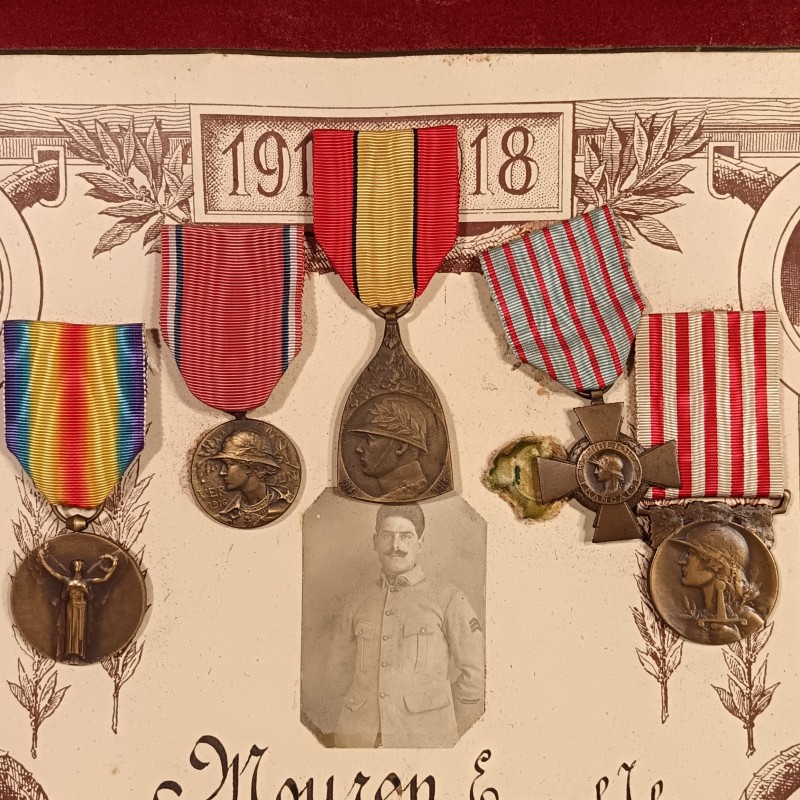 TABLEAU OU CADRES DE 5 MEDAILLES SOUVENIR DU BRIGADIER MOUREN AU 114 ème RAL ARTILLERIE GUERRE 1914 1918