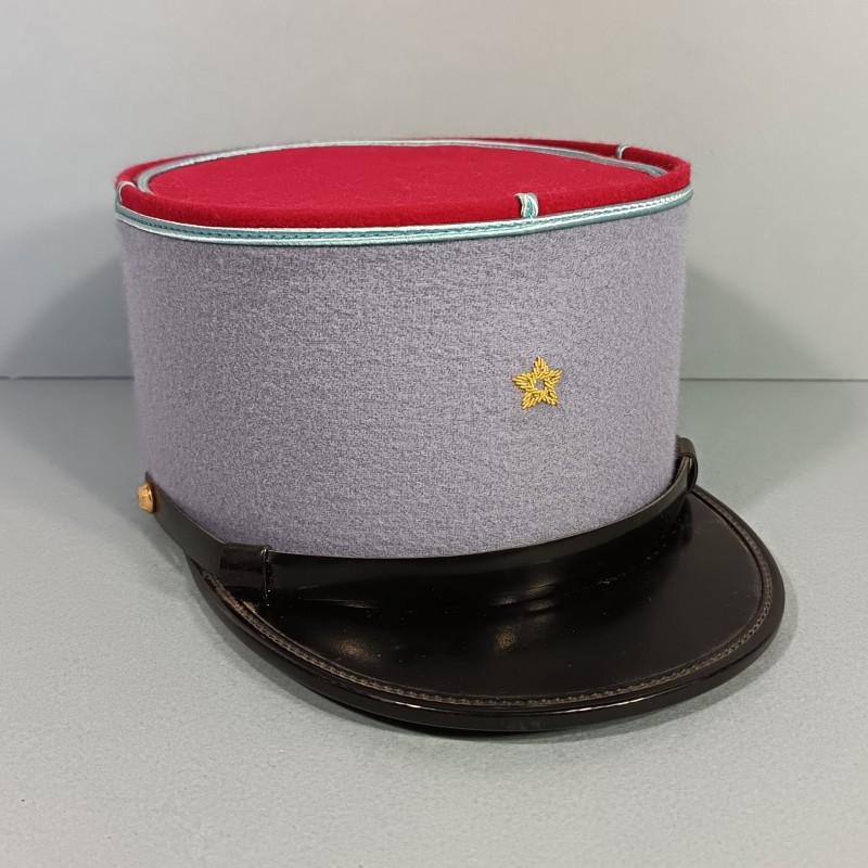 KEPI DE CAVALERIE TROUPE SPAHIS ALGERIENS OU RSA ANNEES 1960 - 1970 TAILLE 57