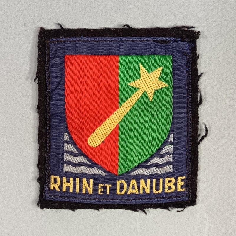 INSIGNE TISSU D'EPAULE 1 ere ARMEE RHIN DANUBE LIBERATION 1944 1945 COUSU SUR FOND NOIR