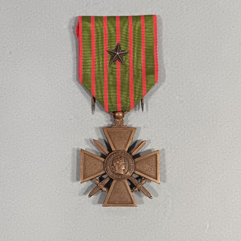 FRANCE MEDAILLE CROIX DE LA GRANDE GUERRE 1914-1918 FRENCH WAR CROSS WW1 EN BOITE