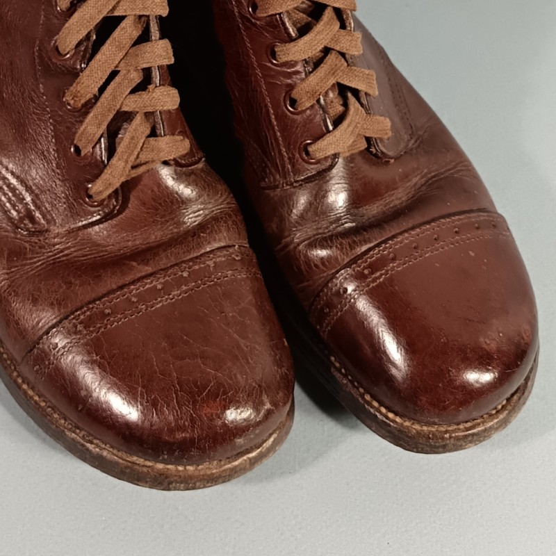 BRODEQUINS COMBAT CHAUSSURES US MODELE 1939-1941 EN CUIR MARRON SHOES SERVICE TYPE I SEMELLE CLOUTEE TAILLE 40 US 7