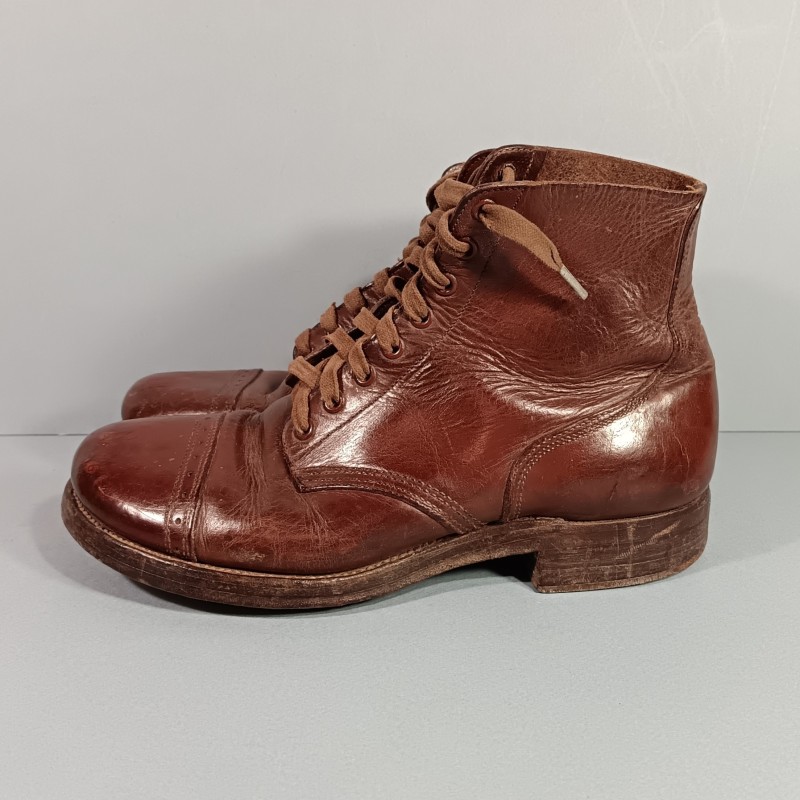 BRODEQUINS COMBAT CHAUSSURES US MODELE 1939-1941 EN CUIR MARRON SHOES SERVICE TYPE I SEMELLE CLOUTEE TAILLE 40 US 7